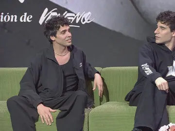 Javier Ambrossi y Javier Calvo desvelan cuáles son sus escenas favoritas de Vestidas de azul Javier Ambrossi y Javier Calvo desvelan cuáles son sus escenas favoritas de Vestidas de azul