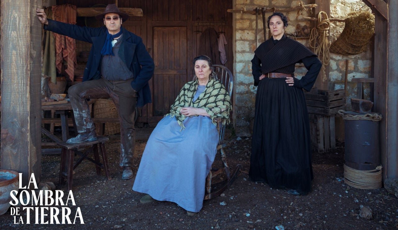 Arranca el rodaje de La sombra de la tierra, la nueva serie original de atresplayer basada en la novela de Elvira Mínguez