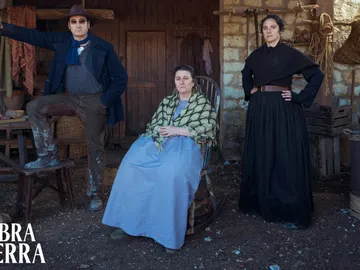 Arranca el rodaje de La sombra de la tierra, la nueva serie original de atresplayer basada en la novela de Elvira Mínguez Arranca el rodaje de La sombra de la tierra, la nueva serie original de atresplayer basada en la novela de Elvira Mínguez