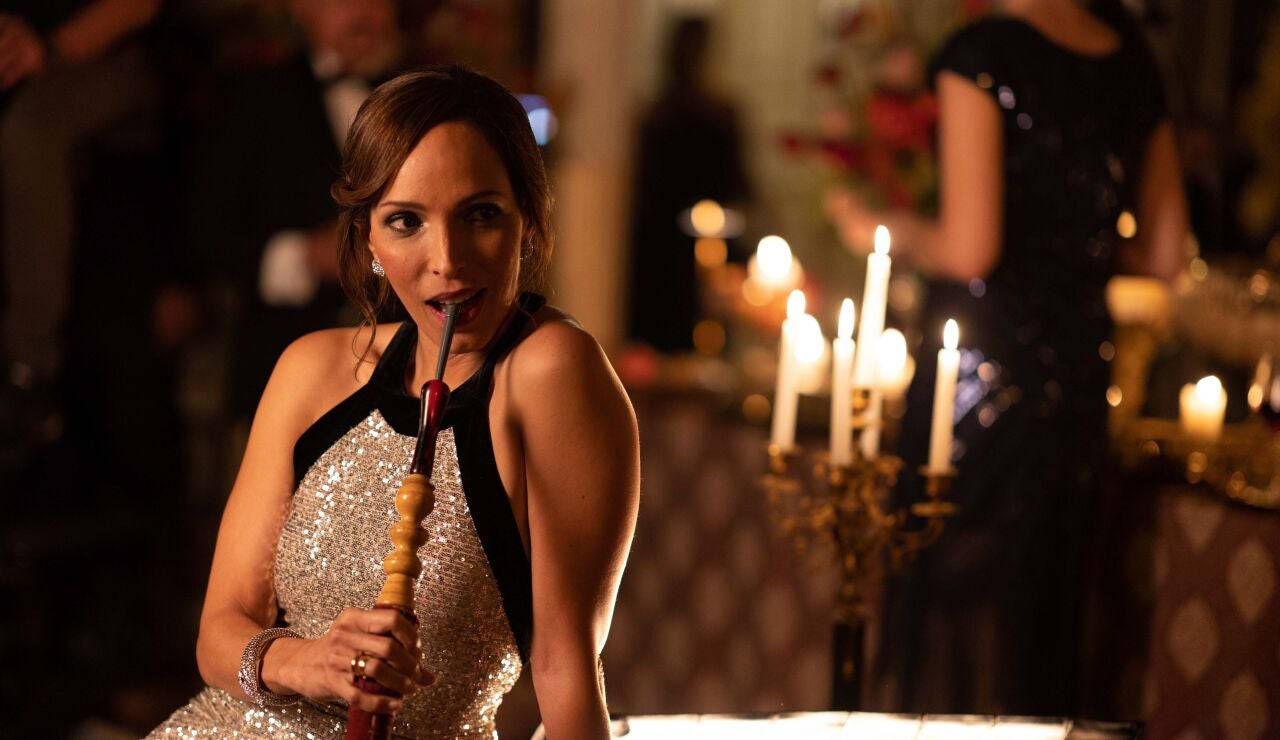 Arlette Torres es Lupe en La pasi&oacute;n turca