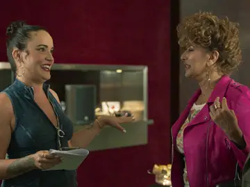 ¡Candela Nieto y Martita de Graná coinciden en el mismo bolo! ¡Candela Nieto y Martita de Graná coinciden en el mismo bolo!