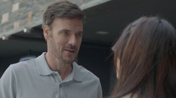 Los celos de Gonzalo resquebrajan su matrimonio: así comienza Ángela 