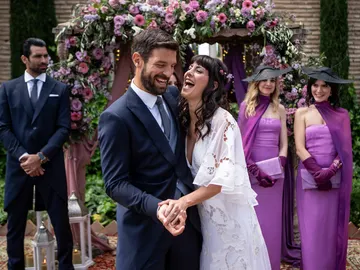 ¡Detrás de las cámaras en la boda de Carol y Daryl! Así se grabó el último capítulo de ¿A qué estás esperando? ¡Detrás de las cámaras en la boda de Carol y Daryl! Así se grabó el último capítulo de ¿A qué estás esperando?