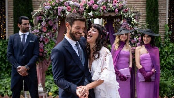 &iexcl;Detr&aacute;s de las c&aacute;maras en la boda de Carol y Daryl! As&iacute; se grab&oacute; el &uacute;ltimo cap&iacute;tulo de &iquest;A qu&eacute; est&aacute;s esperando?