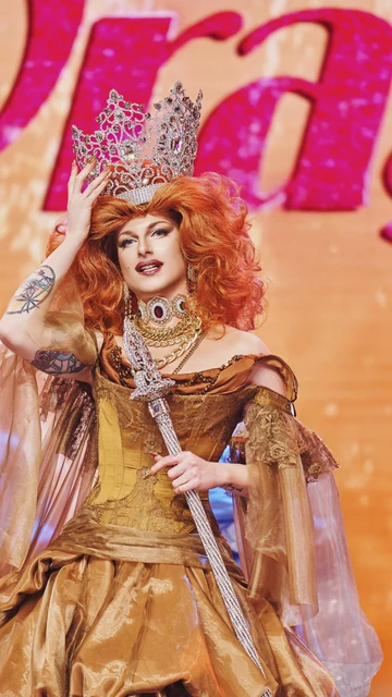 Le Cocó se convierte en la nueva superestrella drag española de Drag Race España: ¡Felicidragues reina!
