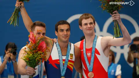 Óscar Casas protagoniza El Gran Salto  Óscar Casas protagoniza El Gran Salto