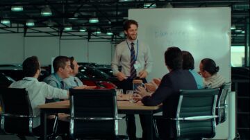 Ra&uacute;l y sus compa&ntilde;eros del concesionario en A muerte