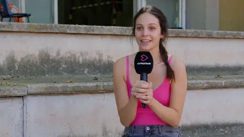 “Lo que tiene fuera es mucho peor de lo que tiene dentro”; la dura vida de Saray el personaje que interpreta Laura Simón en Mar afuera “Lo que tiene fuera es mucho peor de lo que tiene dentro”; la dura vida de Saray el personaje que interpreta Laura Simón en Mar afuera