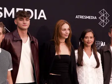 Mar afuera se presenta en el fesTVal de Vitoria con todo su elenco principal: "Es una historia única y la hemos contado desde un lugar que emociona" Mar afuera se presenta en el fesTVal de Vitoria con todo su elenco principal: "Es una historia única y la hemos contado desde un lugar que emociona"