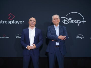 Jos&eacute; Antonio Ant&oacute;n y Sim&oacute;n Amselem anuncian un acuerdo hist&oacute;rico