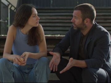 Saray y Mario durante el segundo cap&iacute;tulo de Mar Afuera