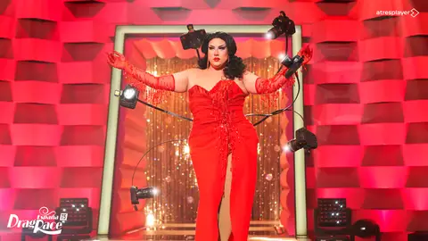 Las reinas de Drag Race España se convierten en la alfombra roja de una pasarela de lujo Las reinas de Drag Race España se convierten en la alfombra roja de una pasarela de lujo