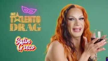 ¿Abrir una botella con un tacón? Satín Greco demuestra si es posible o no en Mi talento drag