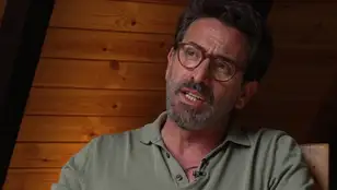 Antonio Garrido es Mario