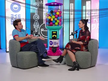 Mario Marzo y Maya Pixelskaya en Una Vuelta Más Mario Marzo y Maya Pixelskaya en Una Vuelta Más