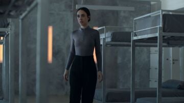 Luc&iacute;a pilla a Cala con otra