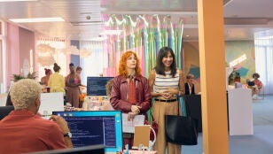 Julia y Helena en las oficinas de la app Conchy