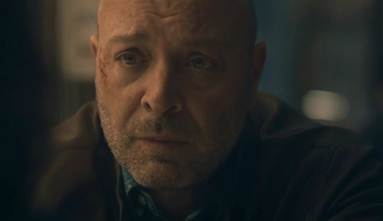 Cardona queda libre y desata una ola de indignación