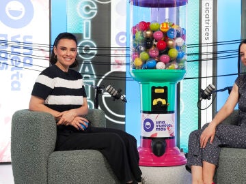 Alba Brunet y Maya Pixelskaya, en Una vuelta m&aacute;s