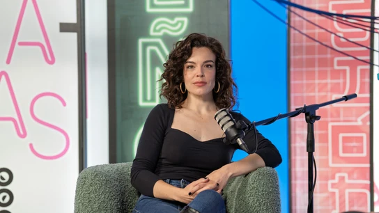 Una vuelta más Lucia Martin Abello Una vuelta más Lucia Martin Abello