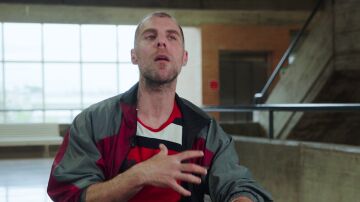 Descubrimos c&oacute;mo es rodar una serie de acci&oacute;n con los protagonistas de 33 D&iacute;as