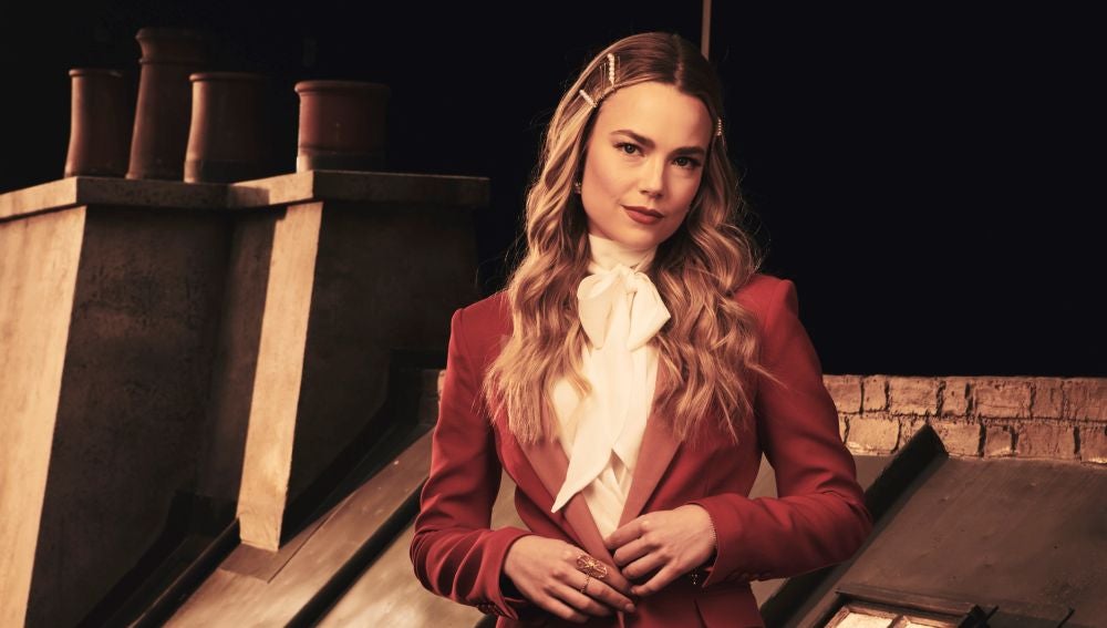 Rebecca Rittenhouse es Ainsley en 'Cuatro bodas y un funeral'