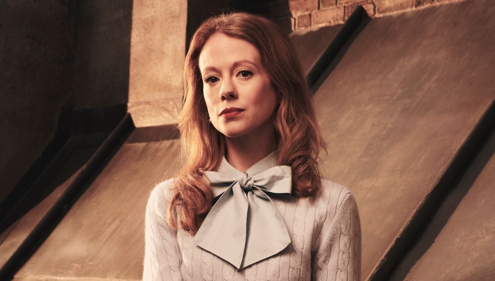 Zoe Boyle es Gemma en 'Cuatro bodas y un funeral'
