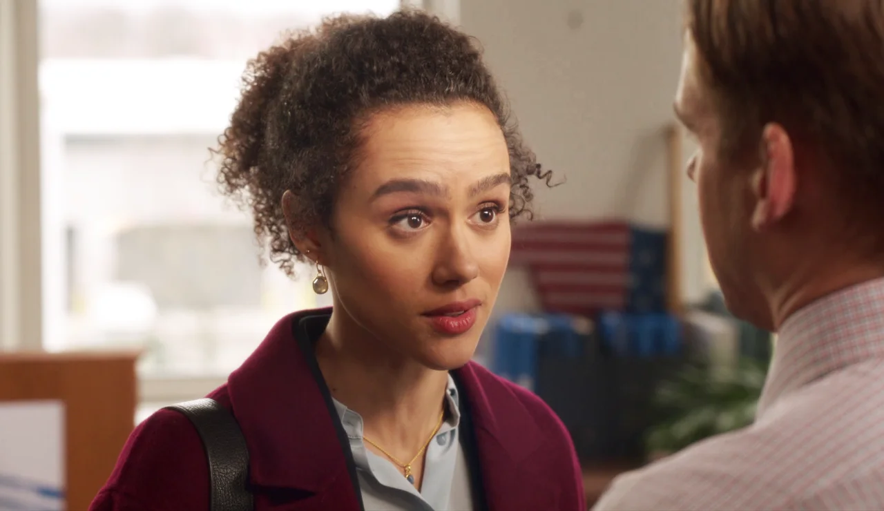 Maya en 'Cuatro bodas y un funeral'