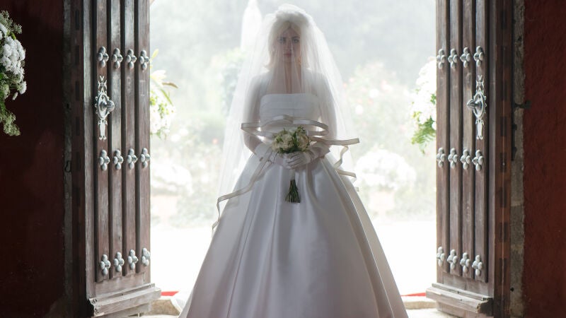 Vota por tu vestido de novia favorito de las protagonistas de las series de Antena 3