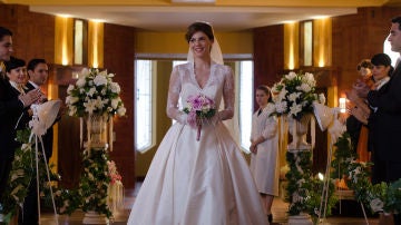 Vota por tu vestido de novia favorito de las protagonistas de las series de  Antena 3