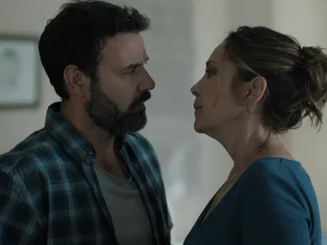 Rebeca le confiesa sus sentimientos a Sergio Rebeca le confiesa sus sentimientos a Sergio