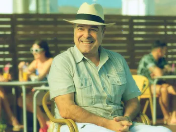 Antonio Resines es Ximo en 'Benidorm' Antonio Resines es Ximo en 'Benidorm'