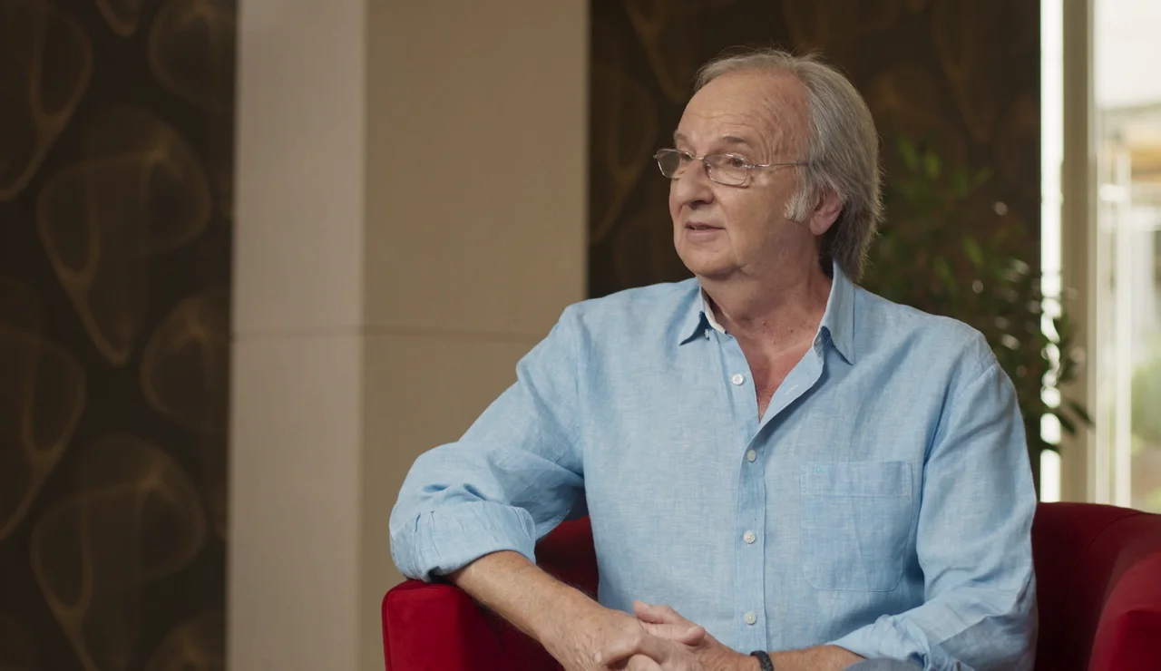 Paco Martín revela fotografías inéditas de Pedro Almodóvar en su época adolescente: "Tenía simpatía natural"