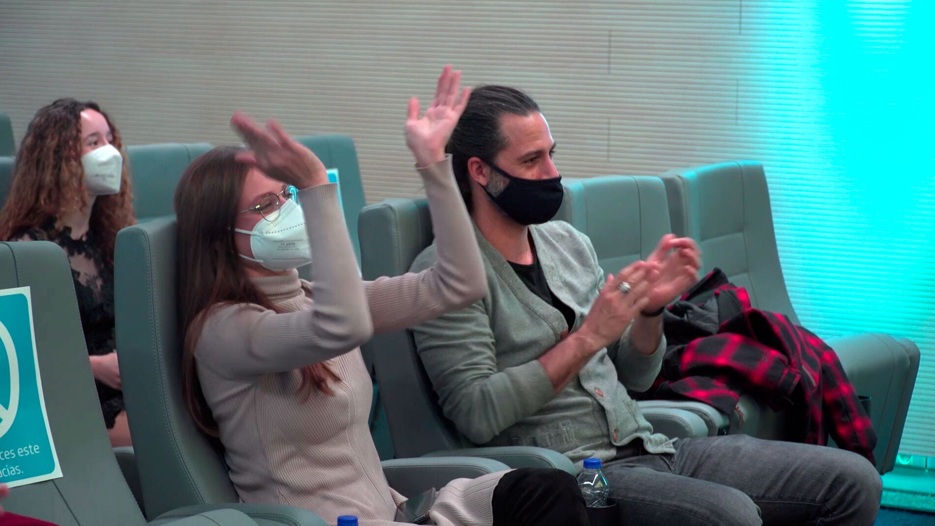 Reencuentros, emoci&oacute;n y sorpresas: as&iacute; ha sido el visionado del primer cap&iacute;tulo de 'La cocinera de Castamar'