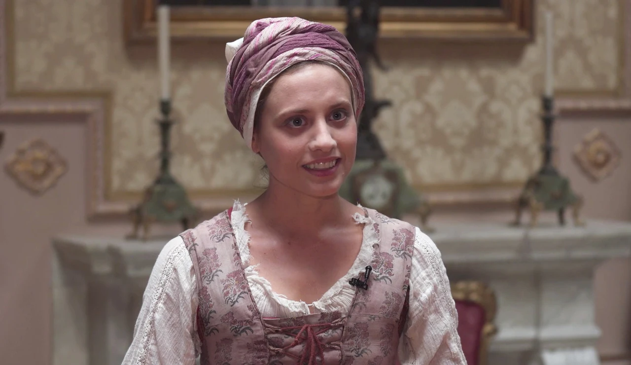 Michelle Jenner, sobre Clara Belmonte: "La única oportunidad que tiene de sobrevivir es trabajar en el palacio de Castamar"