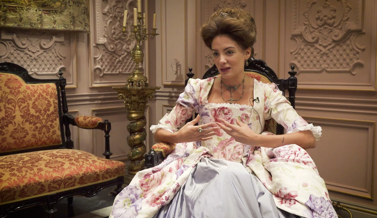 María Hervás: "El objetivo de Amelia es encontrar un marido para sobrevivir en el alto estatus"