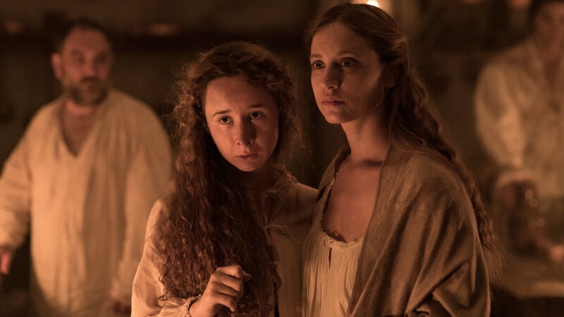 Este domingo, el tercer capítulo de ‘La cocinera de Castamar’: Rosalía provoca un incendio en el palacio