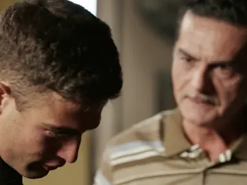 Exigencia y mano dura en la familia Roig: Hugo, abofeteado tras decepcionar a su padre Exigencia y mano dura en la familia Roig: Hugo, abofeteado tras decepcionar a su padre