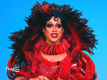 Killer Queen: “Detrás de estas ochenta toneladas de maquillaje hay un médico” Killer Queen: “Detrás de estas ochenta toneladas de maquillaje hay un médico”