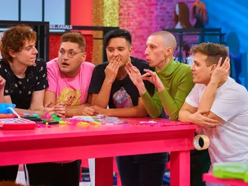 El estreno de 'DRE' genera 'viewing parties' por toda España El estreno de 'DRE' genera 'viewing parties' por toda España