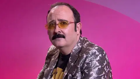Carlos Areces, jurado invitado de 'Drag Race España': "He tenido mis momentos drag, y no pocos"  Carlos Areces, jurado invitado de 'Drag Race España': "He tenido mis momentos drag, y no pocos"
