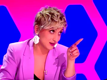 Susi Caramelo y el jurado de ‘Drag Race España’, en su propio roast: “Cómeme el conejo” Susi Caramelo y el jurado de ‘Drag Race España’, en su propio roast: “Cómeme el conejo”