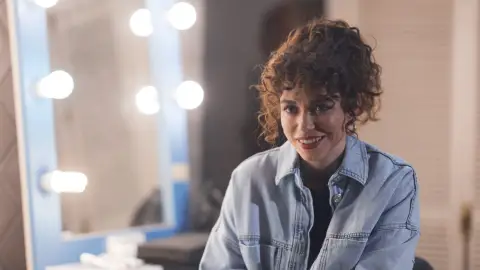 Carol Rovira habla sobre las novedades de 'Luimelia 4': "En el caso de Amelia, conocer a su familia es un punto clave" Carol Rovira habla sobre las novedades de 'Luimelia 4': "En el caso de Amelia, conocer a su familia es un punto clave"