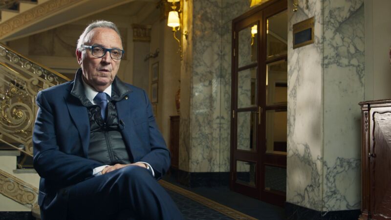 Joan Gaspart: “Me disfracé de camarero para conseguir la firma de Ronaldo”