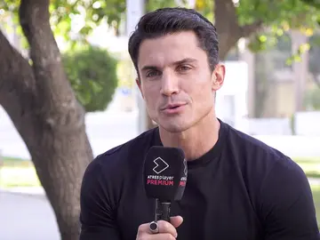 Álex González: “El Turco no tiene debilidades, ni siquiera el sexo” Álex González: “El Turco no tiene debilidades, ni siquiera el sexo”