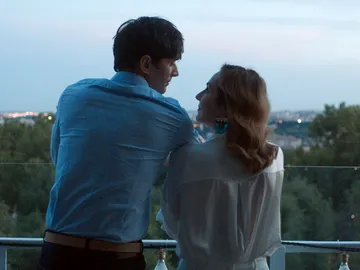 Manu y Ana, en la terraza del piso de Ana Manu y Ana, en la terraza del piso de Ana