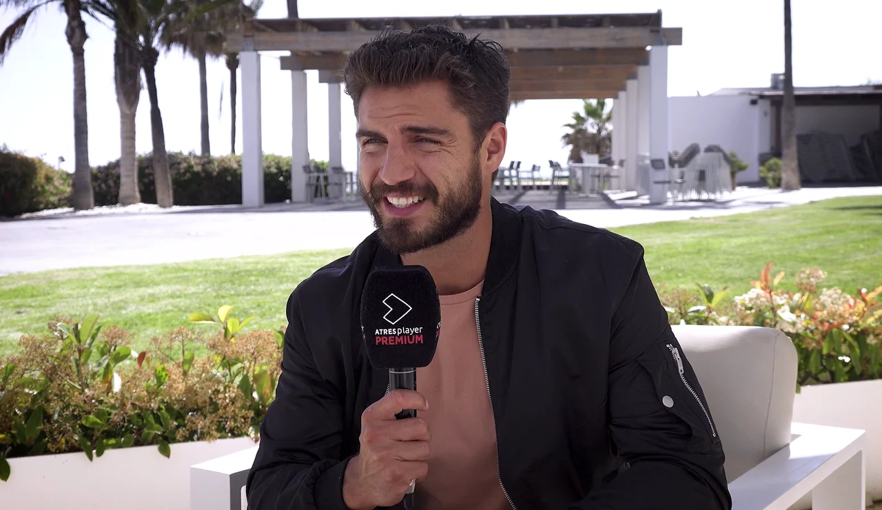 Maxi Iglesias: “Lo más complicado de Darío es lidiar con lo que muestra y lo que le conviene”