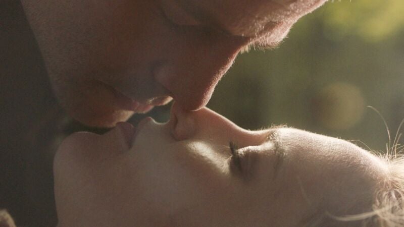 Culebra salva a Sandra con un beso: “Estamos en paz”