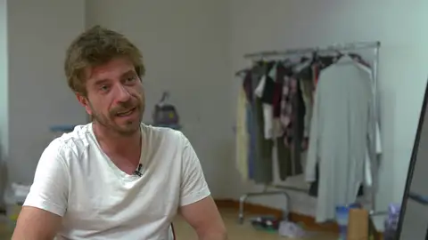 Javier Collado reflexiona sobre su personaje en 'Heridas': "A los personajes no se les puede juzgar" Javier Collado reflexiona sobre su personaje en 'Heridas': "A los personajes no se les puede juzgar"