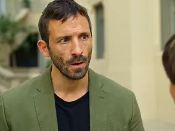 Héctor sabe algo…: “Quiero me mires a los ojos y me digas la verdad” Héctor sabe algo…: “Quiero me mires a los ojos y me digas la verdad”